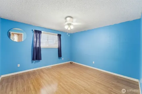 1711 W 15th Avenue Kennewick WA 99337