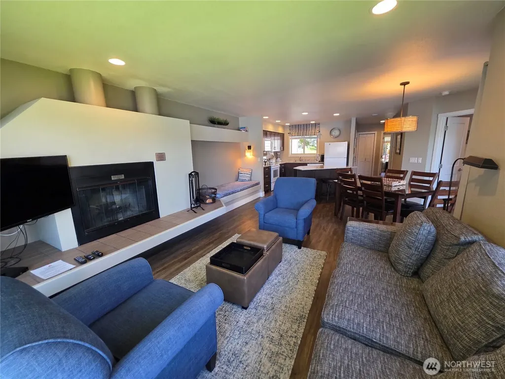 1 Beach 585-f Manson WA 98831