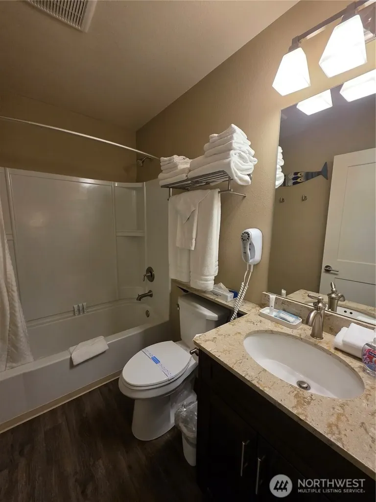 1 Beach 585-f Manson WA 98831