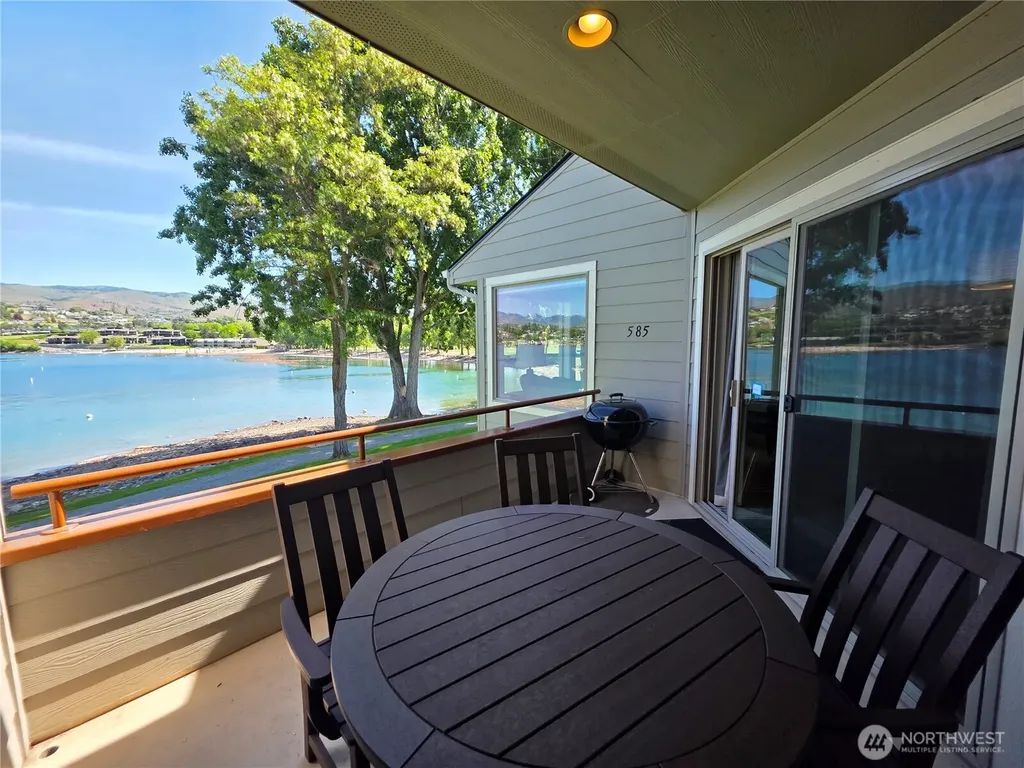 1 Beach 585-f Manson WA 98831