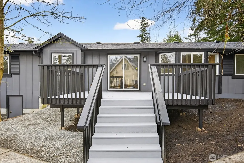 11819 Shore View Drive SW Olympia WA 98512