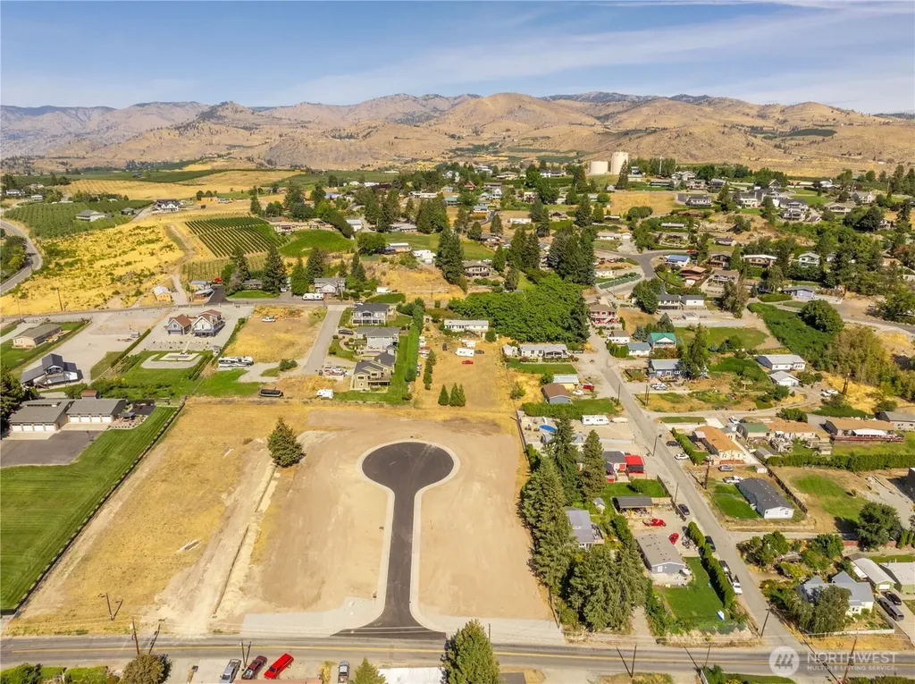33 Indigo Lane Manson WA 98831