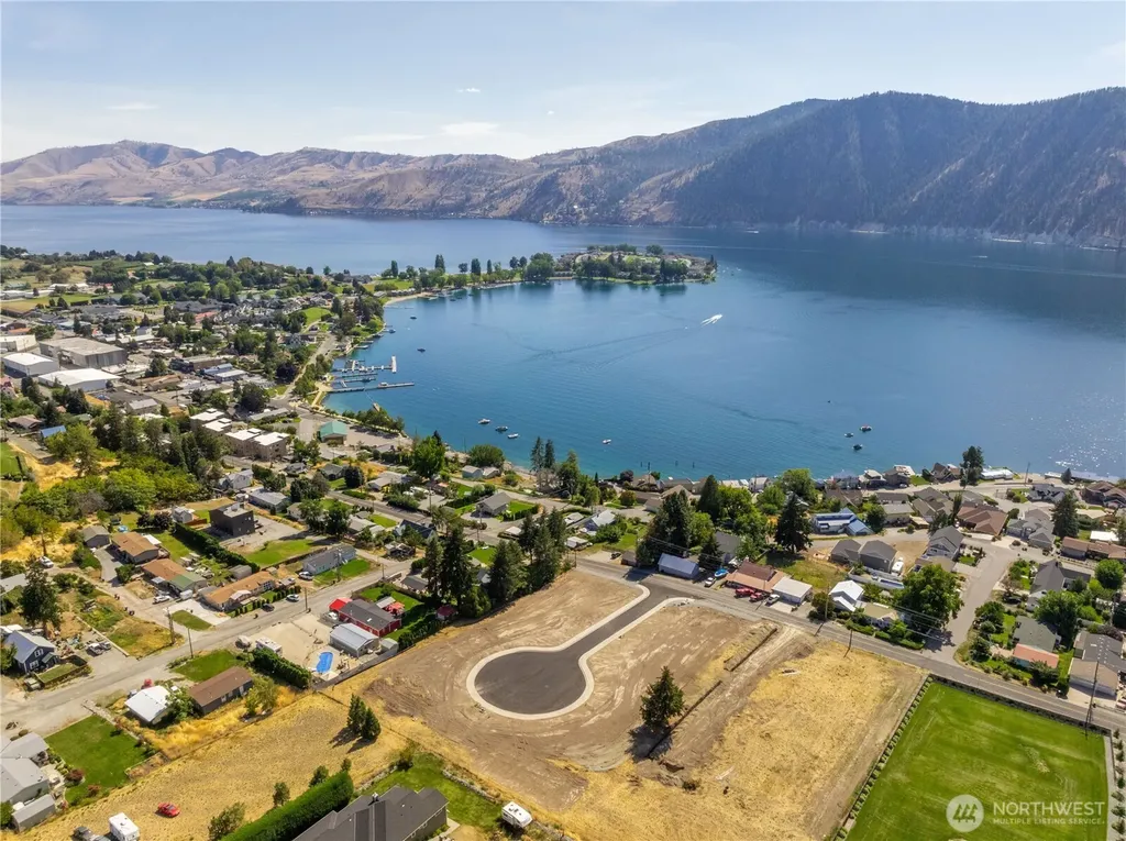 33 Indigo Lane Manson WA 98831