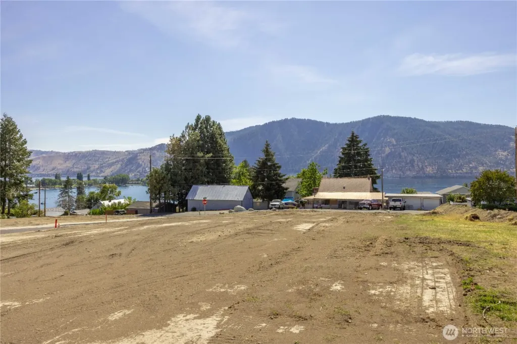 33 Indigo Lane Manson WA 98831