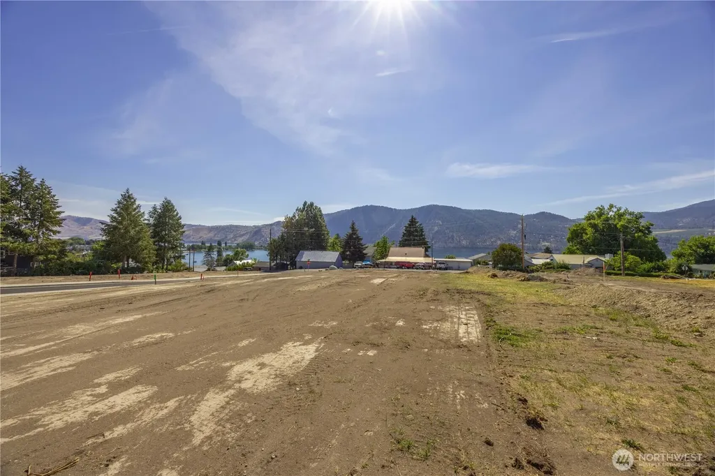33 Indigo Lane Manson WA 98831