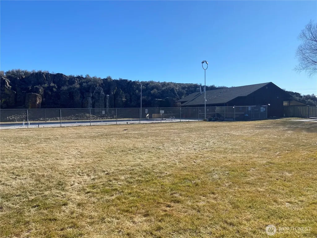 2406 Stubble Drive Ephrata WA 98823