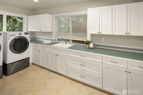 21219 SE 39th Street Sammamish WA 98075