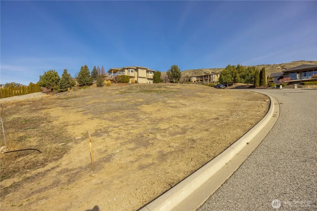 968 Briarwood Drive East Wenatchee WA 98802