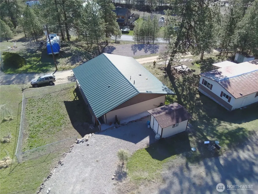 1054 Lower Madison Republic WA 99166