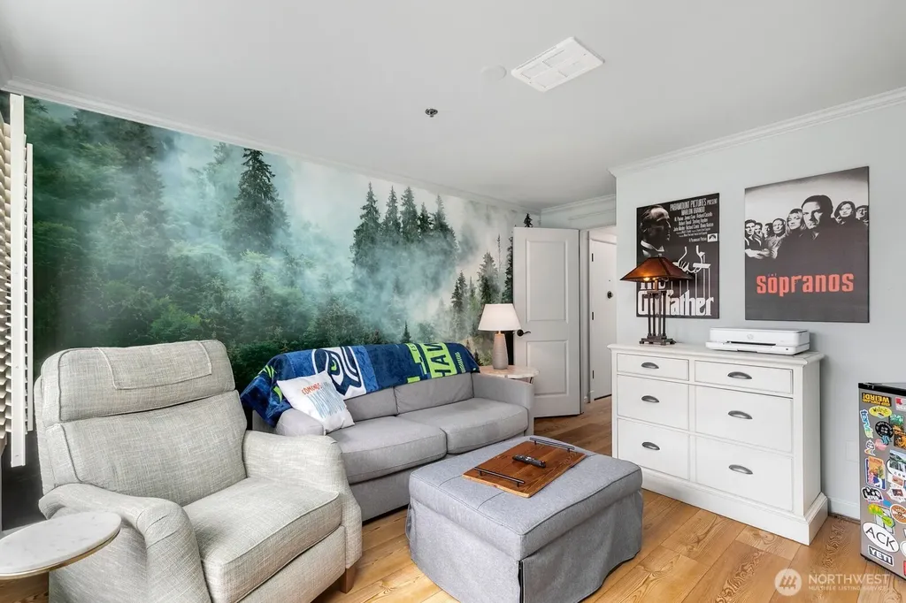 609 7th N Edmonds WA 98020