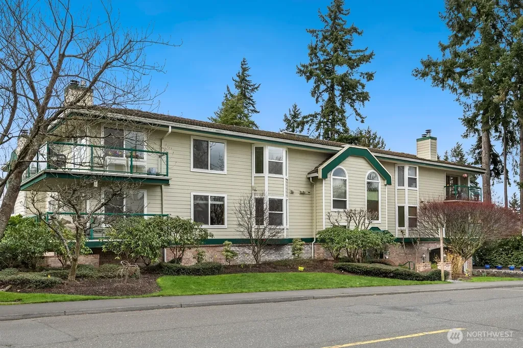 609 7th N Edmonds WA 98020