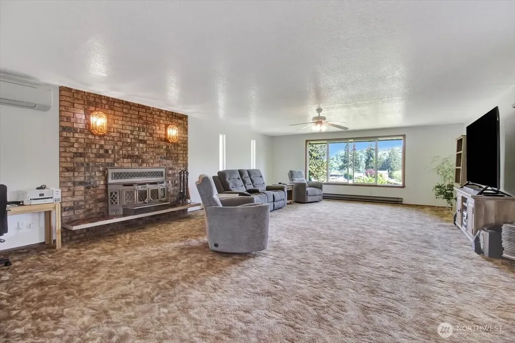 21704 88th Drive NE Arlington WA 98223