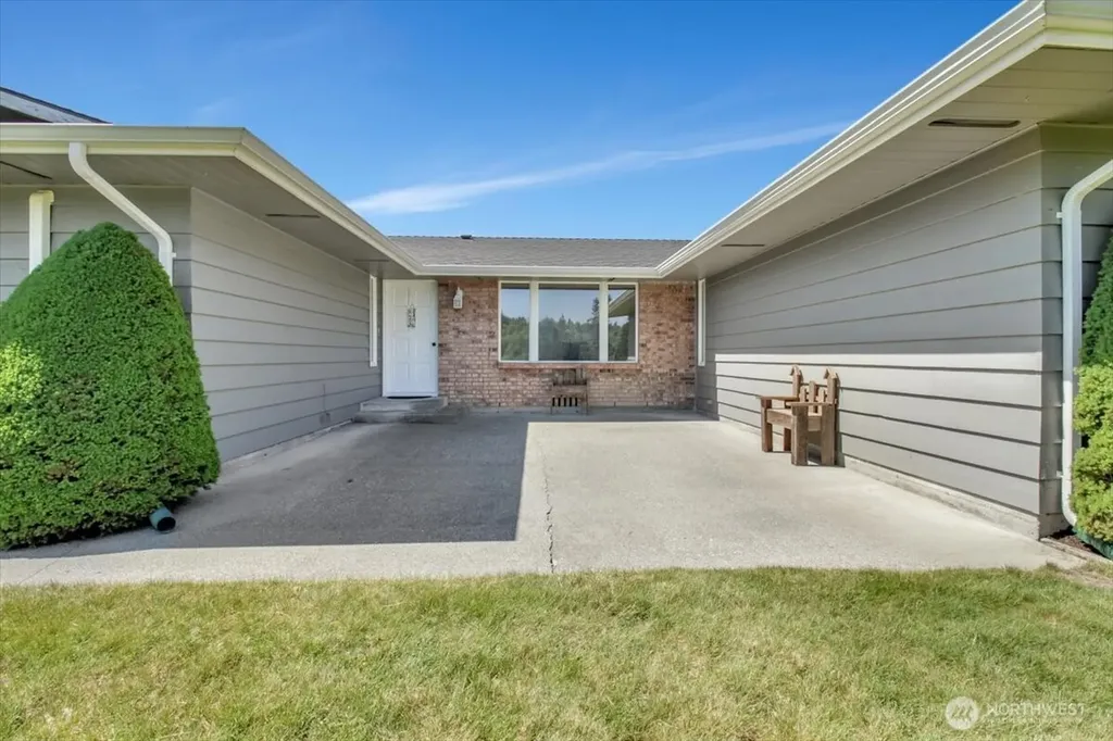 21704 88th Drive NE Arlington WA 98223