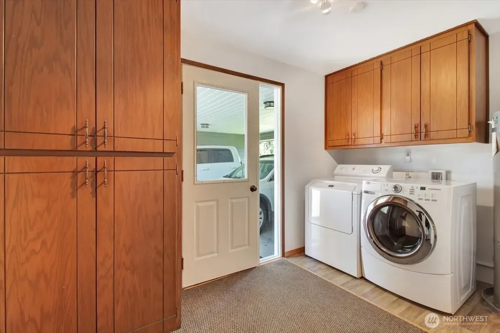 21704 88th Drive NE Arlington WA 98223