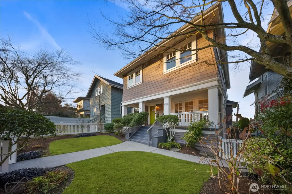 426 Smith Street Seattle WA 98109