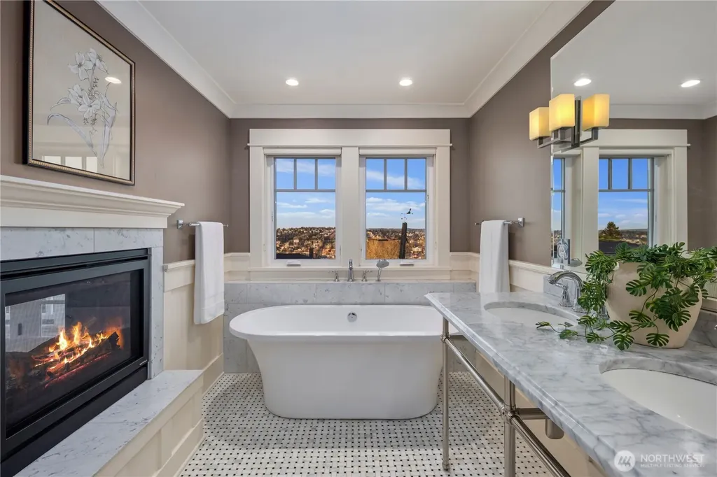 426 Smith Street Seattle WA 98109