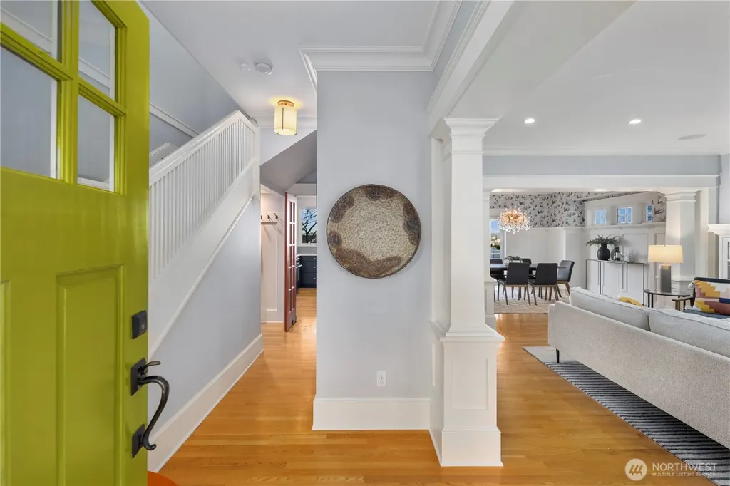 426 Smith Street Seattle WA 98109
