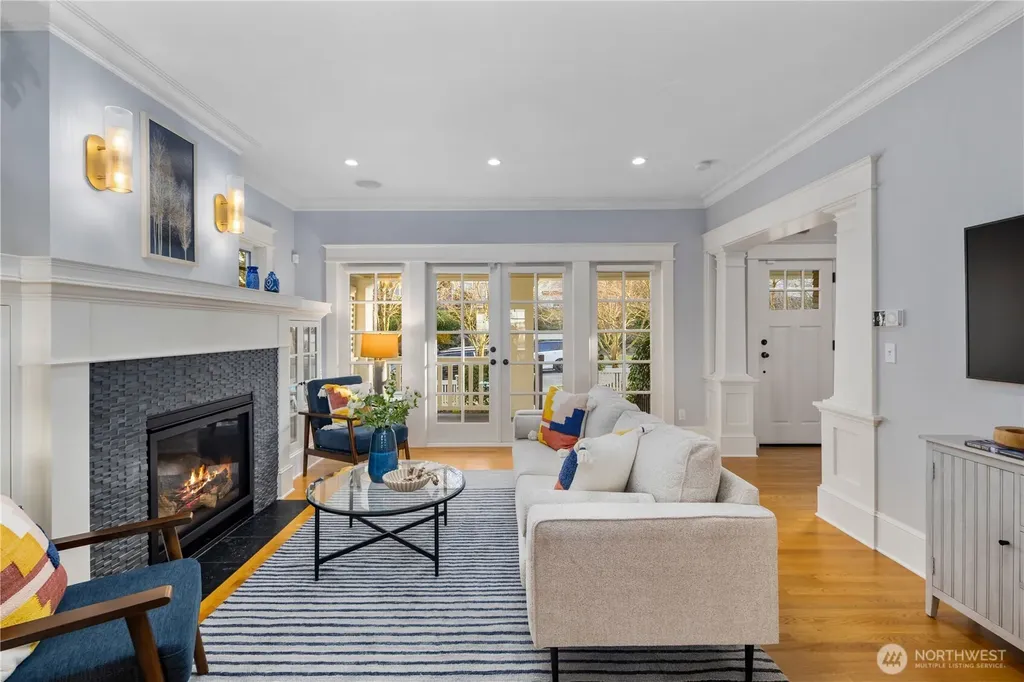 426 Smith Street Seattle WA 98109