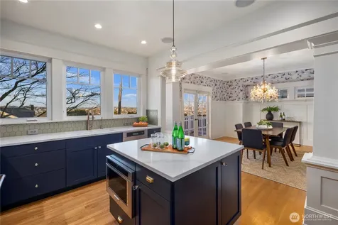 426 Smith Street Seattle WA 98109