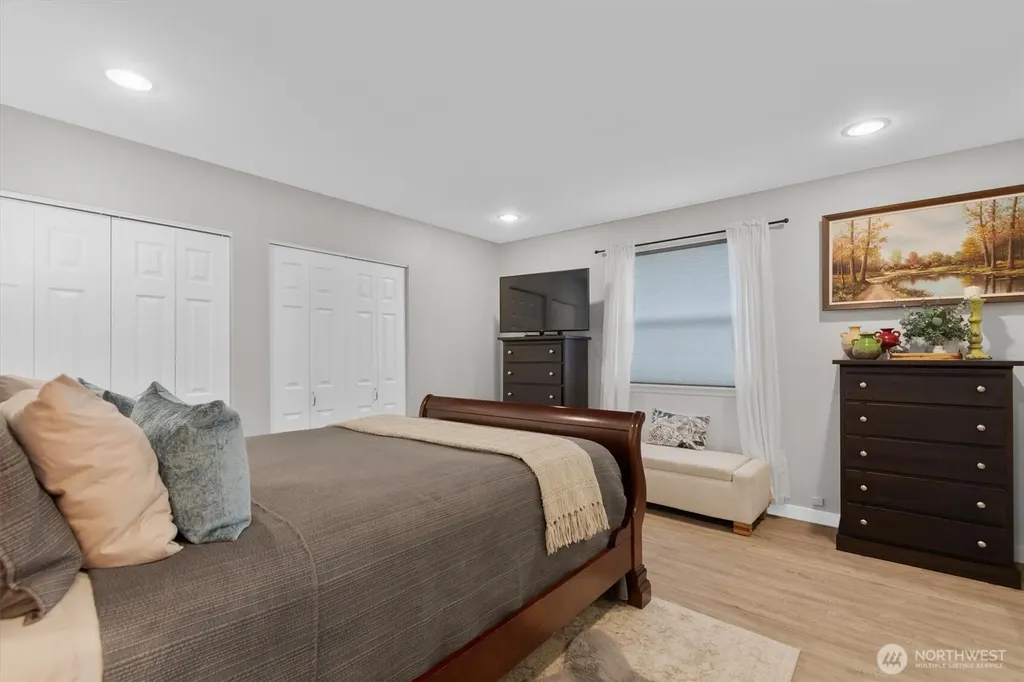 5 W Cape Horn Road Cathlamet WA 98612