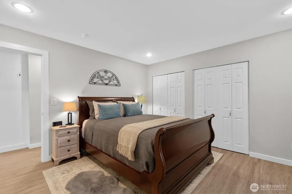 5 W Cape Horn Road Cathlamet WA 98612