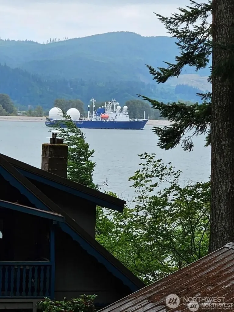 5 W Cape Horn Road Cathlamet WA 98612