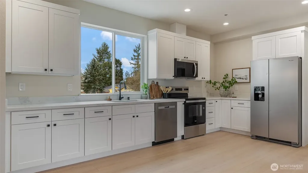 225 106th Street SW Everett WA 98204