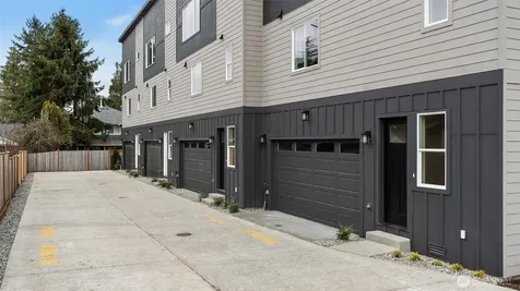 225 106th Street SW Everett WA 98204
