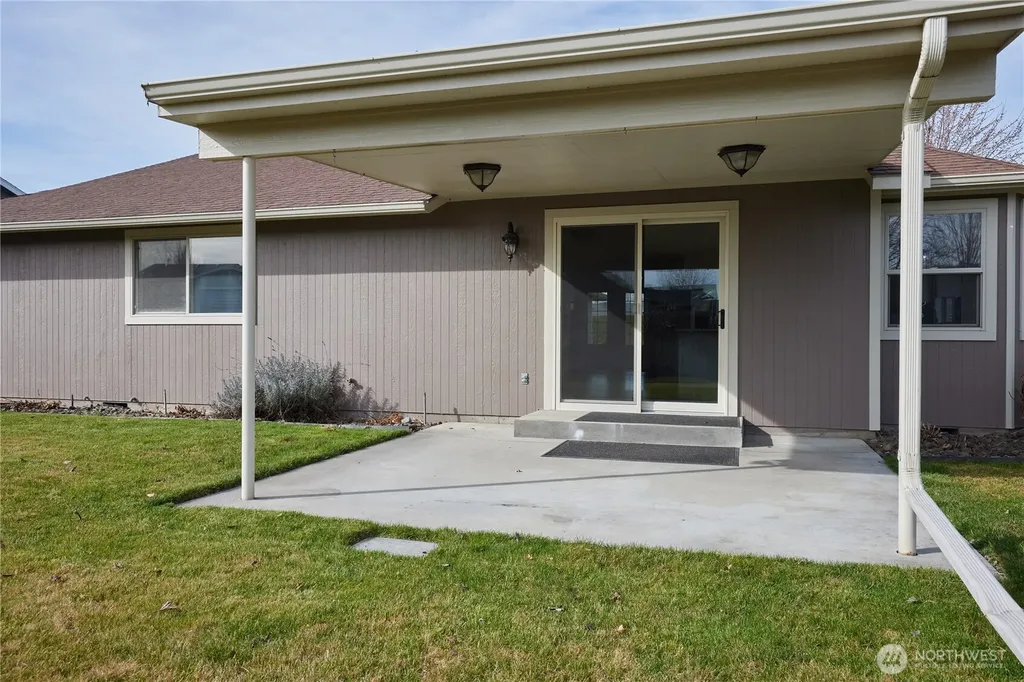 2081 Gemstone Drive Walla Walla WA 99362