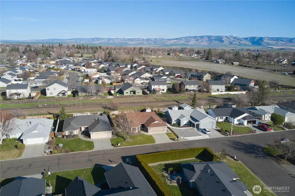 2081 Gemstone Drive Walla Walla WA 99362