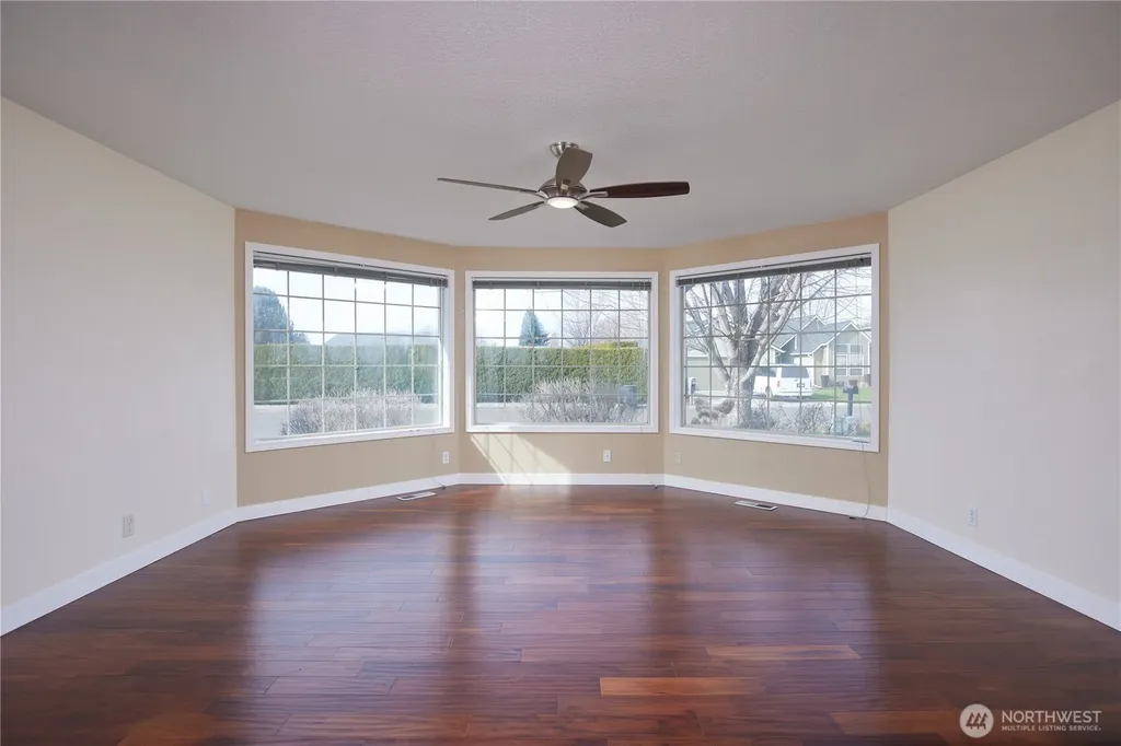2081 Gemstone Drive Walla Walla WA 99362