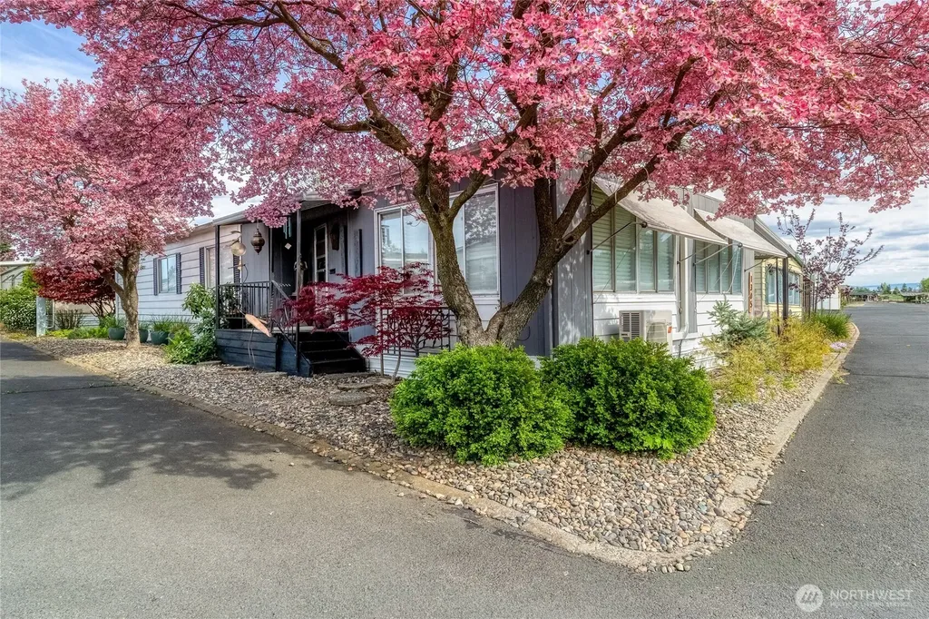 1305 Gloria Lane Walla Walla WA 99362