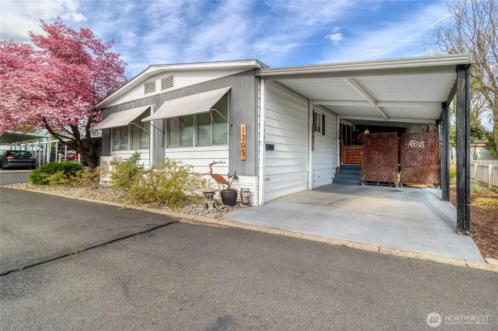 1305 Gloria Lane Walla Walla WA 99362