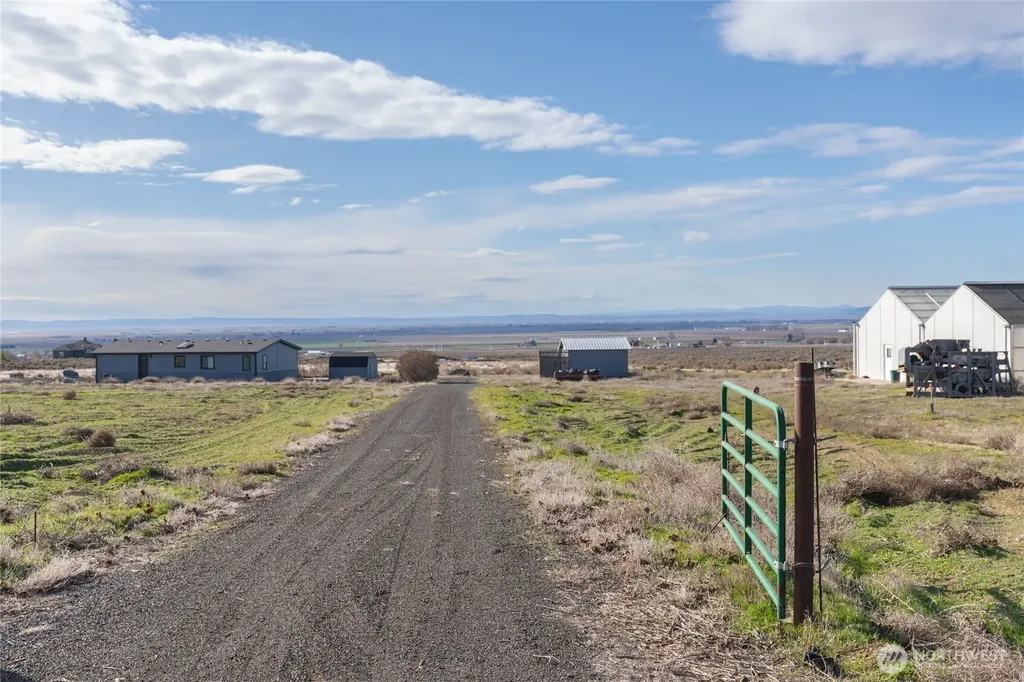13477 Road 13 NW Quincy WA 98848