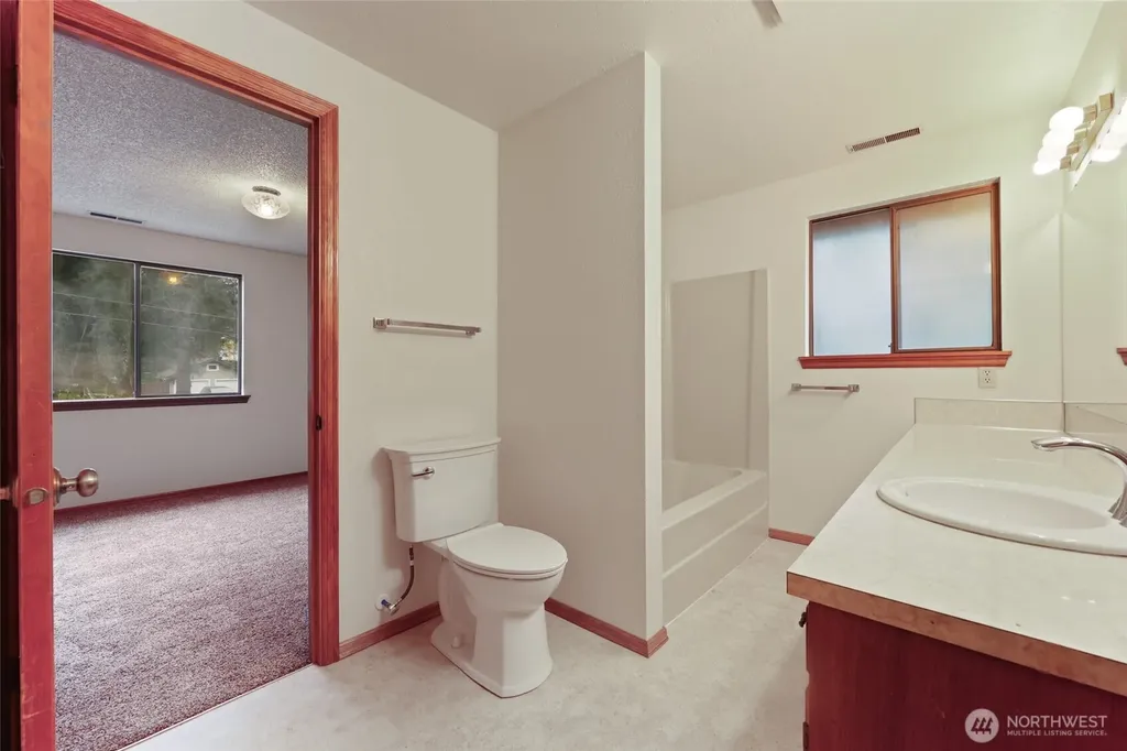1007 Lybarger Street SE Olympia WA 98501