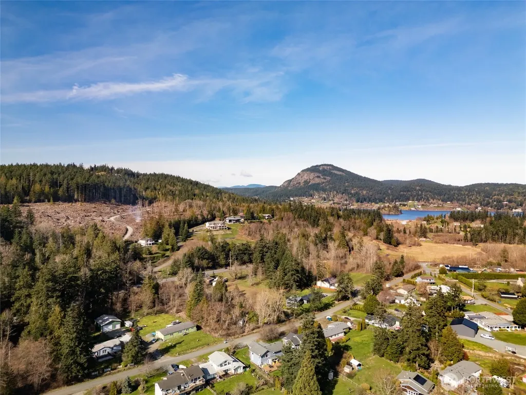 15330 Dewey Crest Lane Anacortes WA 98221
