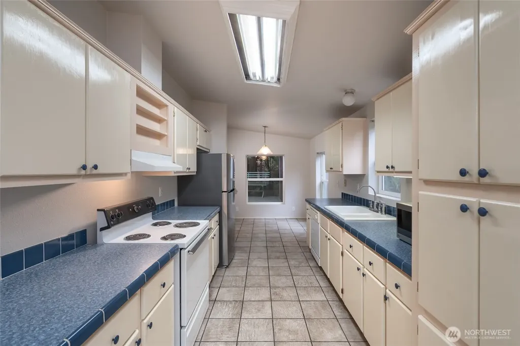 15330 Dewey Crest Lane Anacortes WA 98221
