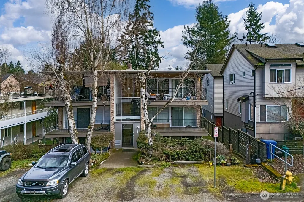 12030 32nd Avenue NE Seattle WA 98125