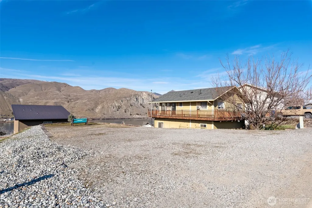 119 Crest View Drive Orondo WA 98843