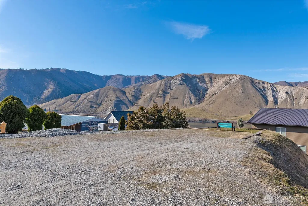 119 Crest View Drive Orondo WA 98843