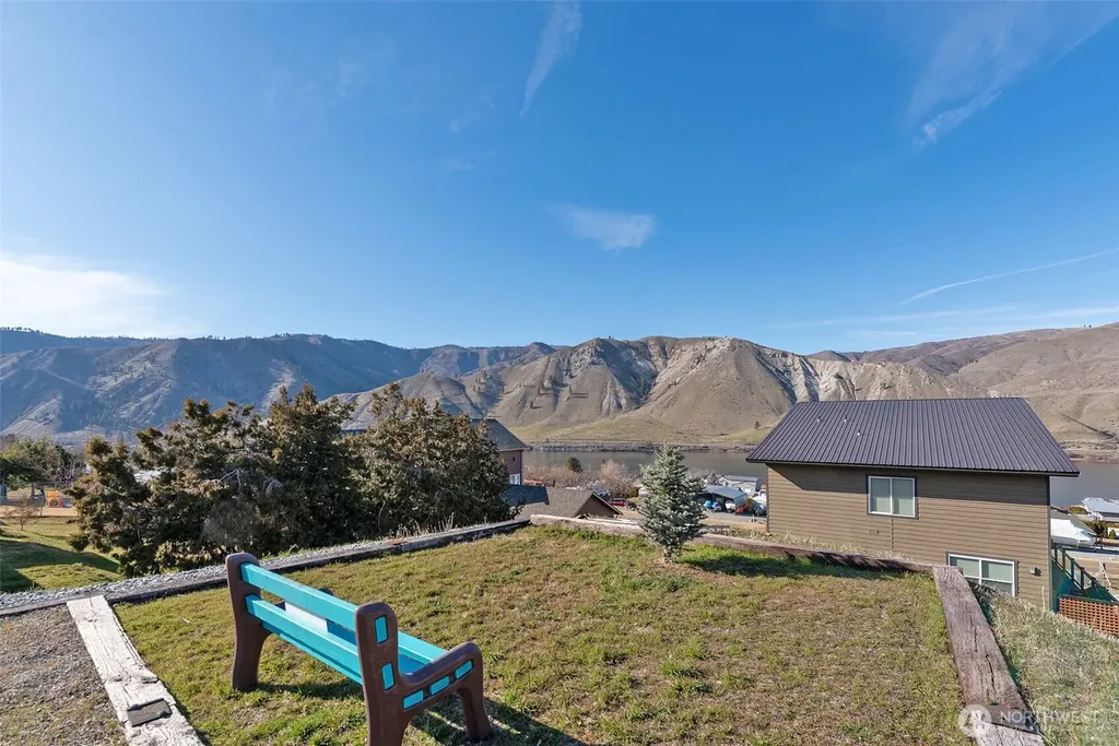119 Crest View Drive Orondo WA 98843