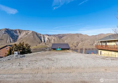 119 Crest View Drive Orondo WA 98843