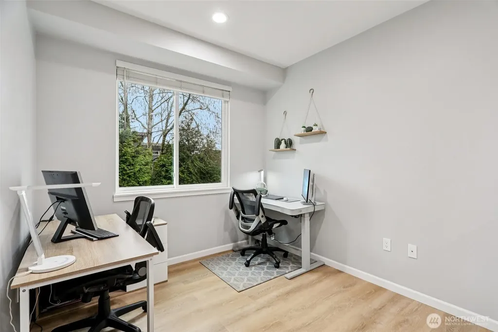 21264 SE 42nd Lane Issaquah WA 98029