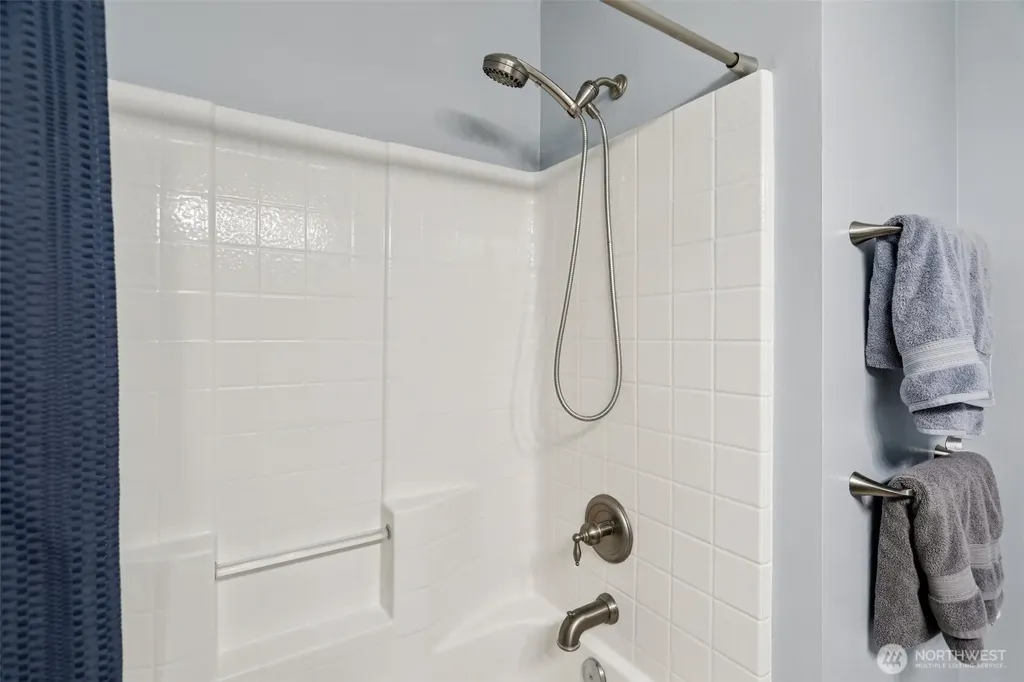 21264 SE 42nd Lane Issaquah WA 98029