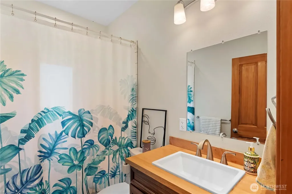 12503 Shore Street Leavenworth WA 98826