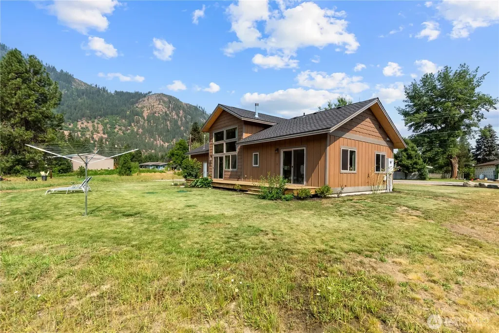 12503 Shore Street Leavenworth WA 98826
