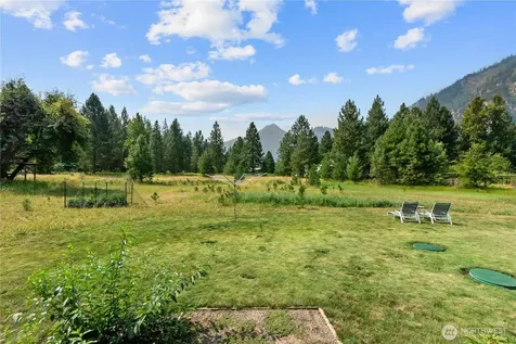 12503 Shore Street Leavenworth WA 98826