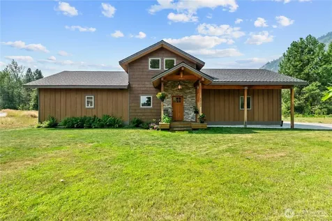 12503 Shore Street Leavenworth WA 98826