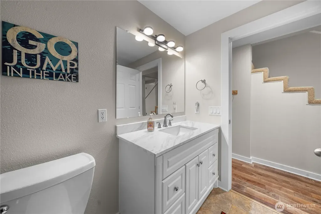 11001 Pioneer Drive Anderson Island WA 98303