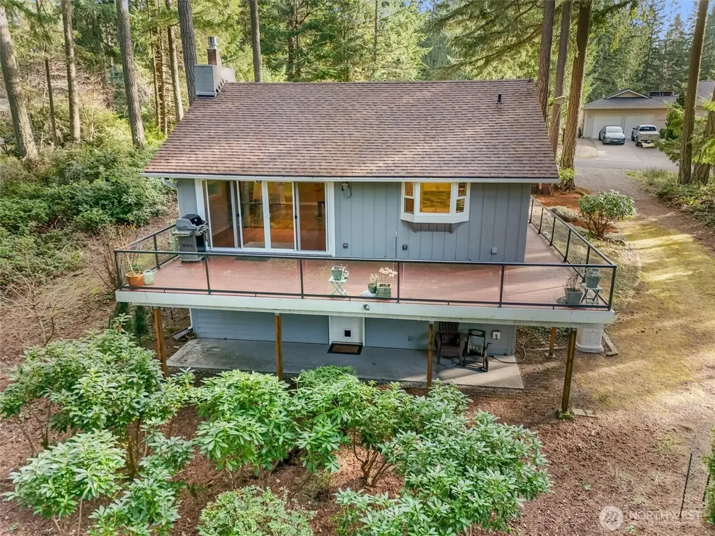 11001 Pioneer Drive Anderson Island WA 98303